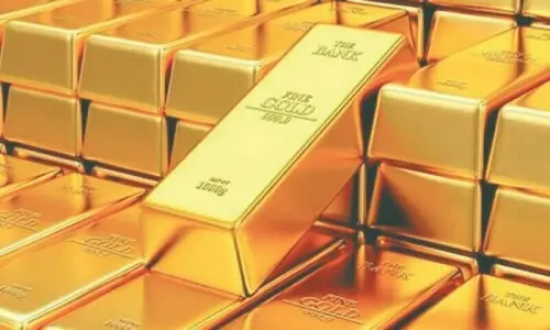 gold surges to rs514662 per tola in pakistan
