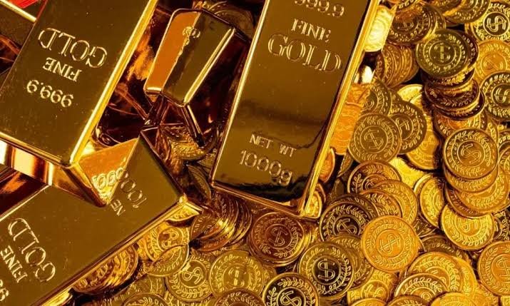 Gold Rate Today Pakistan Falls by Rs2,400